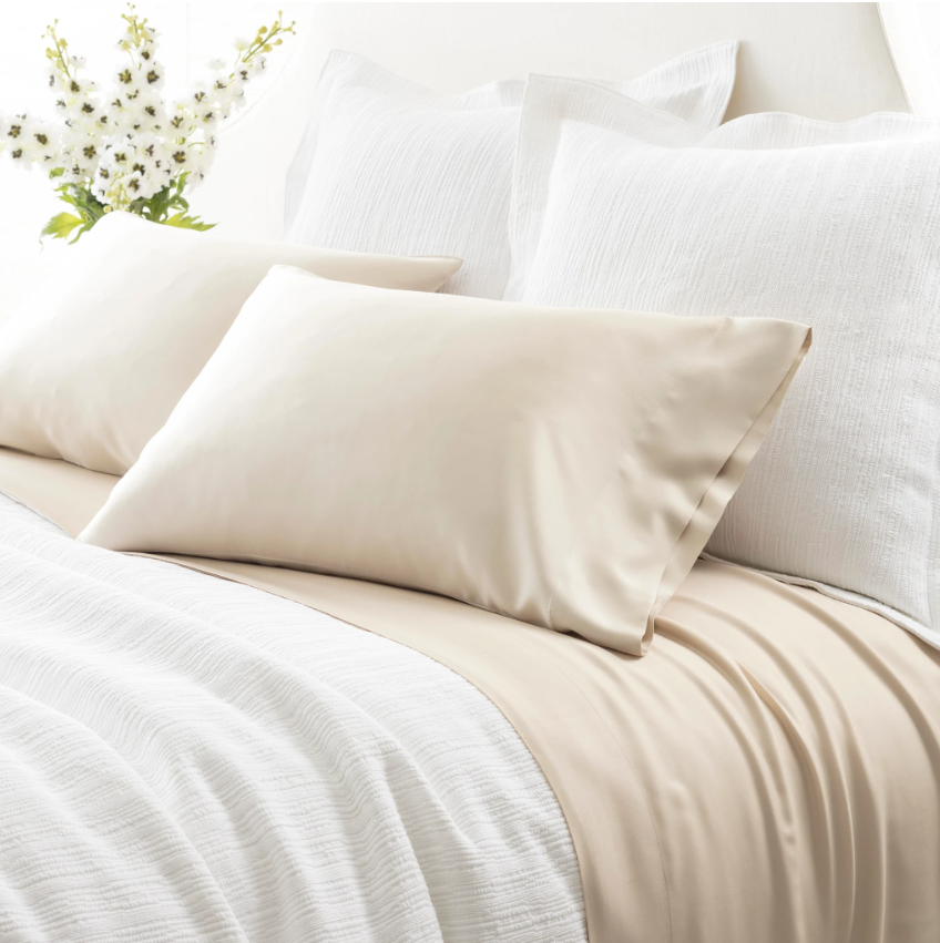 SILKEN SOLID WHITE SHEET SET